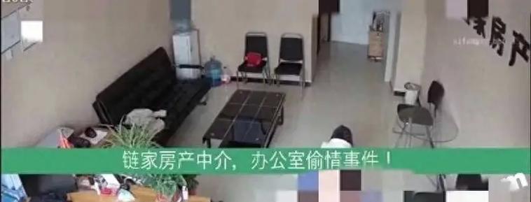 男生为何会做出脱女生衣服的行为-这种举动背后隐藏了什么心理动机